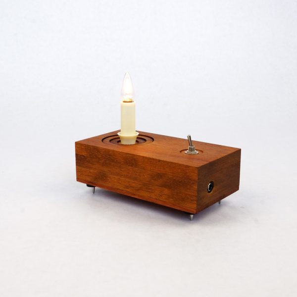 Lamp 'Kaars 2' | Iroko hout | 3w kerstlampje