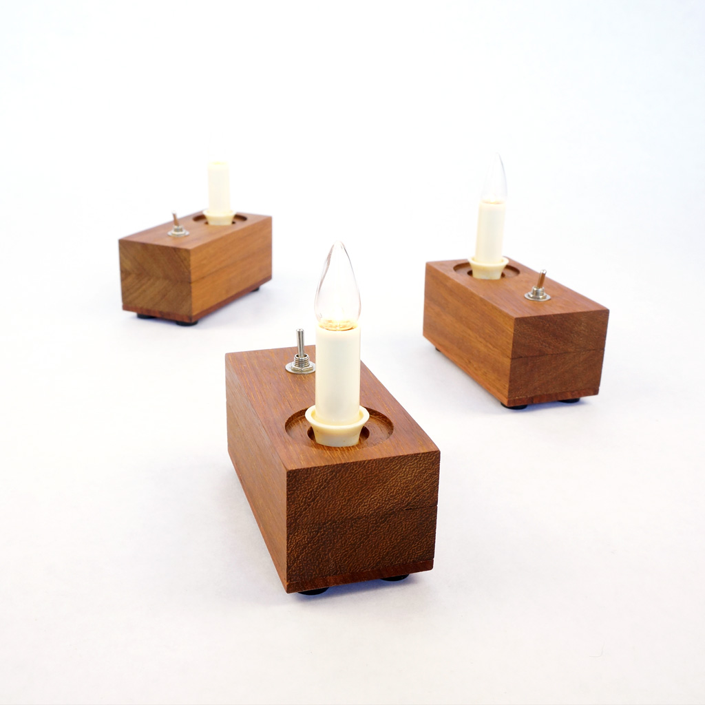 Beste Small Lamp 'Candle', Iroko wood, battery operated | ZzzDesign XZ-99